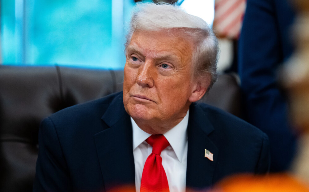 BBC skandāls: Tramps apsver tiesvedību miljardu dolāru vērtībā