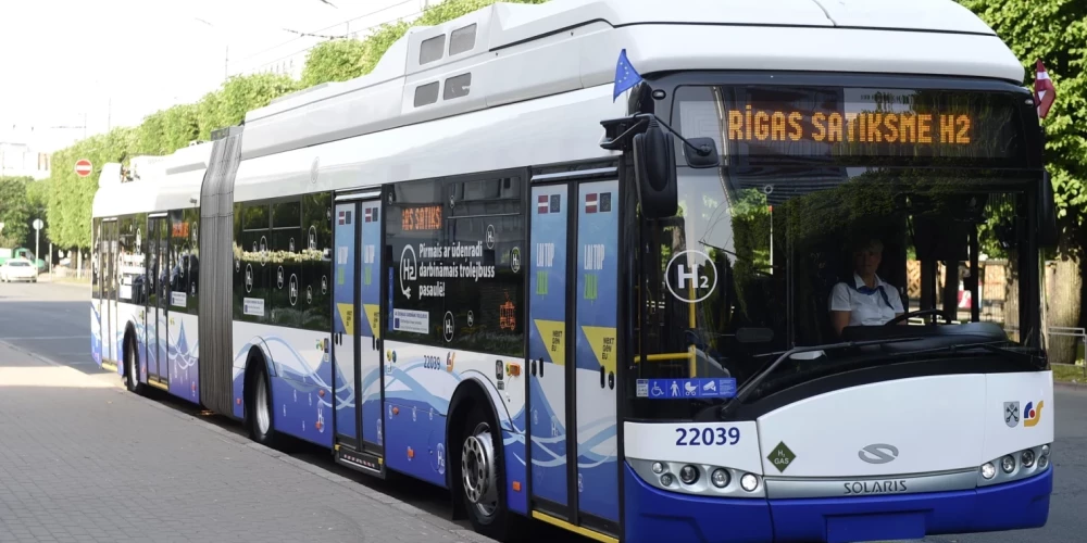 Rīgas satiksme ищет поставщиков новых троллейбусов и трамваев.