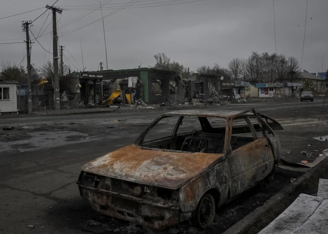 Nodegusi automašīna Pokrovskā.