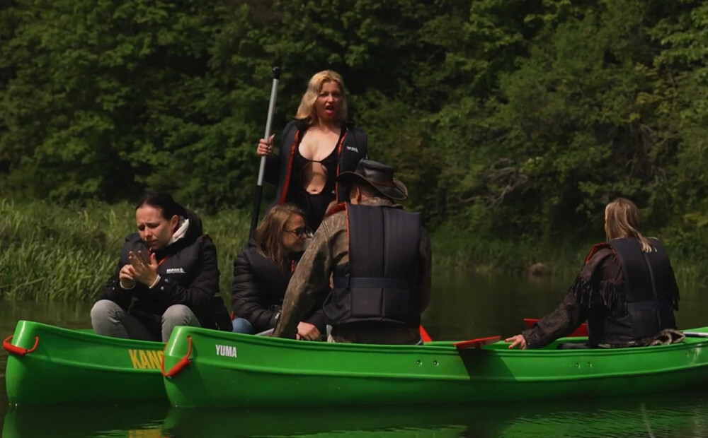 "Ērkšķu šovā" kārtējā dalībnieču izrēķināšanās - palīgā tiek ņemti pat airi