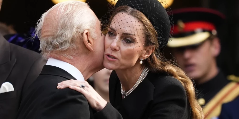 Между принцессой Кэтрин и королём Карлом III установились особенно тёплые отношения.