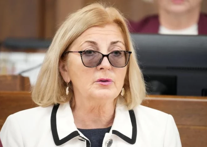 Visiem griežam, sev atstājam: deputāte par pārāk lielo darbinieku skaitu Saeimā un iespaidīgo nākamā gada budžetu