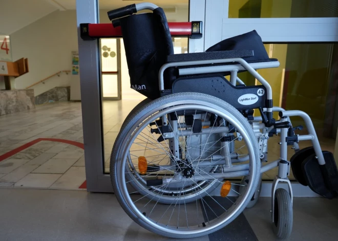 Pārbaudēs konstatē pārkāpumus teju pusmiljona eiro apmērā par nepamatotu paliatīvās vai hospisa aprūpes sniegšanu