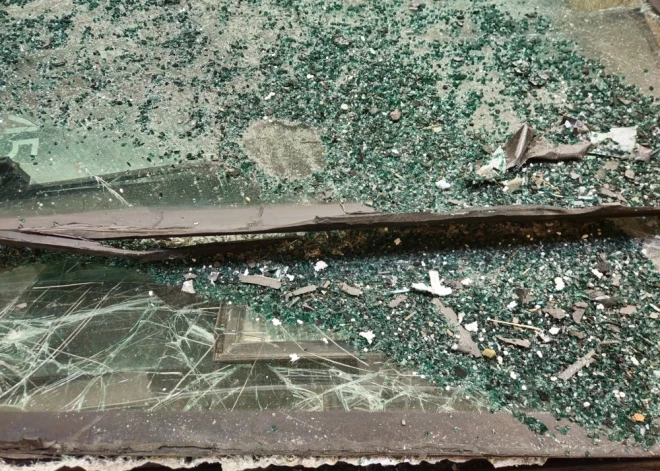 VIDEO: Peru autobuss saskrienas ar pikapu, bojā iet 37 cilvēki 