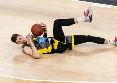 Roberts Blumbergs gūst 11 punktus un palīdz “Petkim Spor” izcīnīt uzvaru