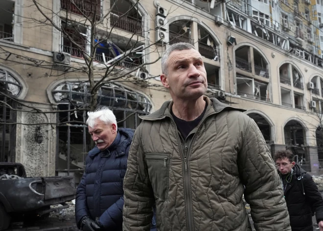 Kijivas mērs: Ukrainā jasamazināt iesaukšanas vecumus