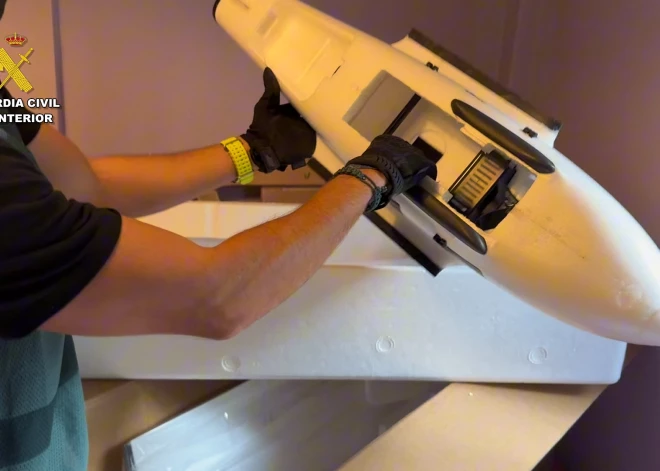 Spānijā likvidēta banda, kas hašišu no Marokas vedusi ar droniem