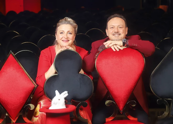 Dace un Enriko Pecolli kaislīgi mīl, taisa trikus un piepilda sapņus