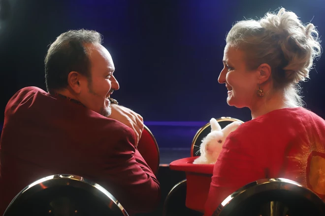 Dace un Enriko Pecoli.