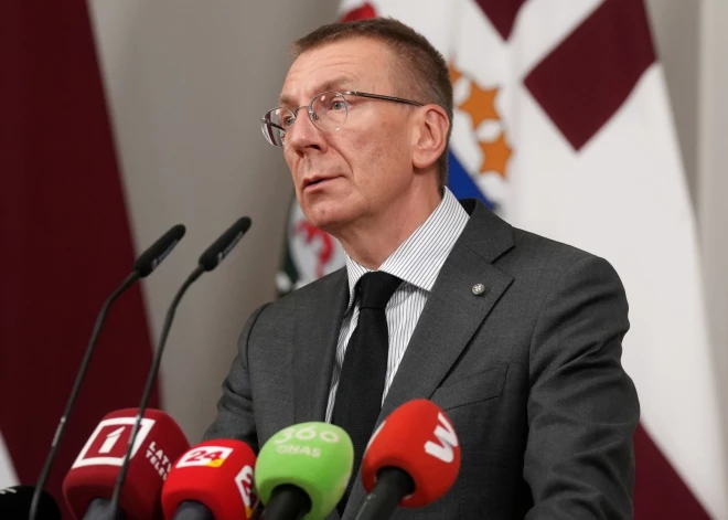 Prezidents aicina koalīcijas partijas beidzot izlemt, vai tās spēs sadarboties un pārtraukt politiskajās debatēs saukt oponentus par Kremļa aģentiem