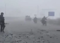 "Z" blogeris saceļ traci par krievu karavīru iznīcināšanu, saistībā ar video, kur okupanti iesoļo Pokrovskā