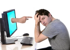 Взрослые латвийцы хотели бы учиться новому ради смены карьеры - что же им мешает?