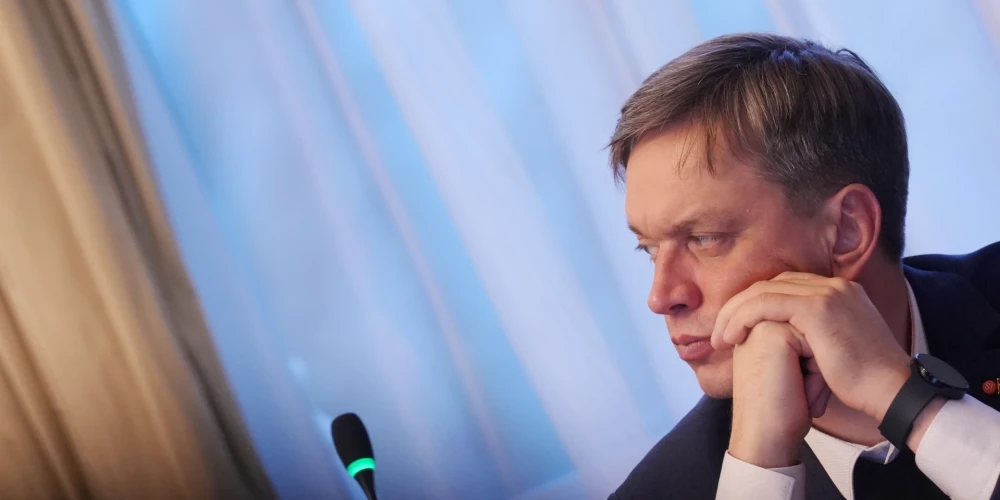 No amata gāž Siguldas novada domes priekšsēdētāju Jāni Vimbu.