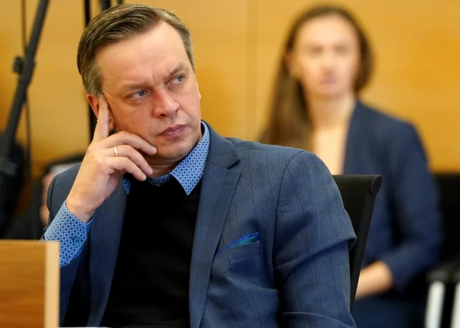 No amata gāztais Siguldas novada mērs Jānis Vimba sniedz komentāru par notikušo