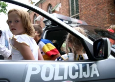 Спасибо, что не остались равнодушными! Родители школьников из Адажи благодарят сотрудников полиции