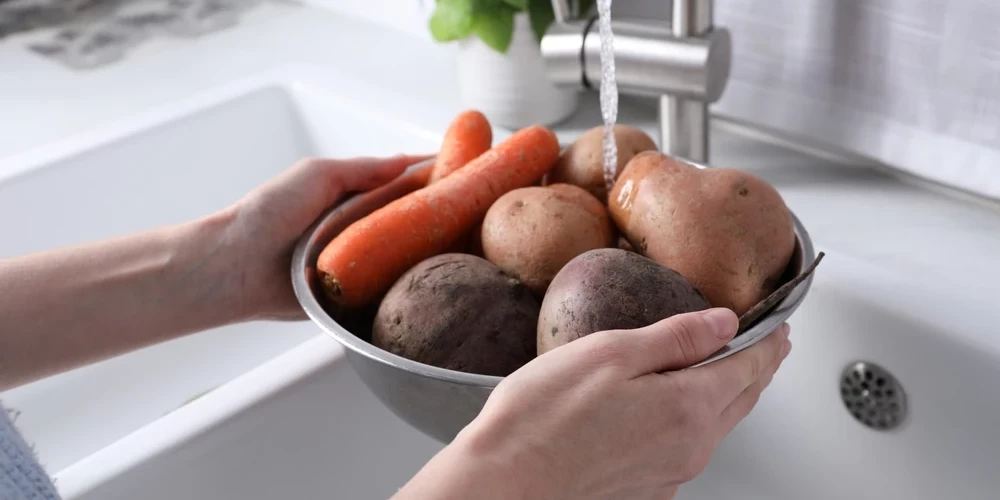 Мойте руки, мойте овощи!