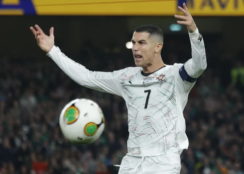 Krištianu Ronaldu nedrīkstēs piedalīties arī vismaz nākamajā Portugāles izlases spēlē.