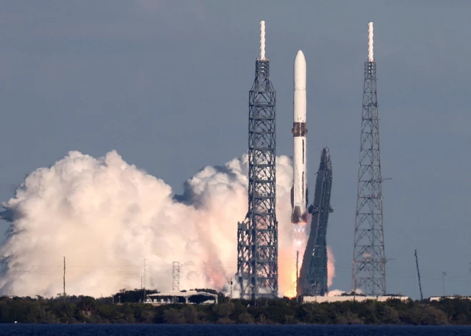 Bezosa raķete veiksmīgi dodas uz Marsu un atgriežas mājās