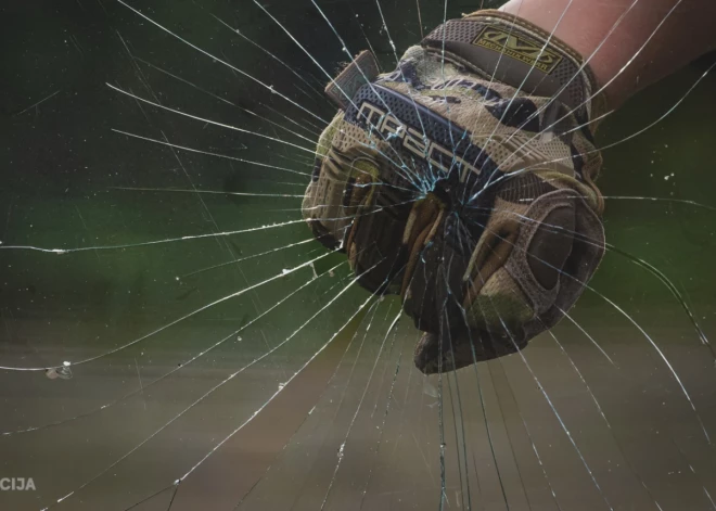 Zagļi Griškānos ielaužas privātmājā un aiznes 10 tūkstošus eiro un dārglietas