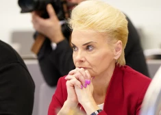 Vēl nedzimis bērns parādā jau 15 000 eiro: deputāte brīdina - ir ļoti svarīgi ir domāt par valsts parāda samazināšanu