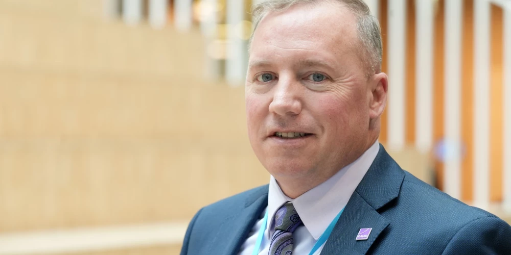 Starptautisko attiecību un aizsardzības pētnieks, RAND Sabiedriskās politikas skolas politikas analīzes profesors Kolins Smits (Colin Smith).