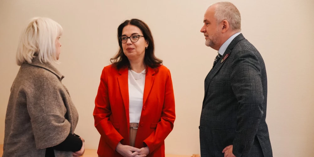 Izraēlas vēstniece Latvijā darba vizītē apmeklē Valmieras novadu. 