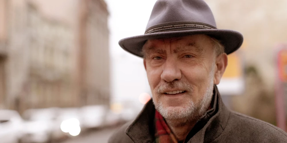 Panteļejevs ir pārliecināts, ka liela daļa šodienas problēmu ir saistītas ar sākotnējo politikas kursu.