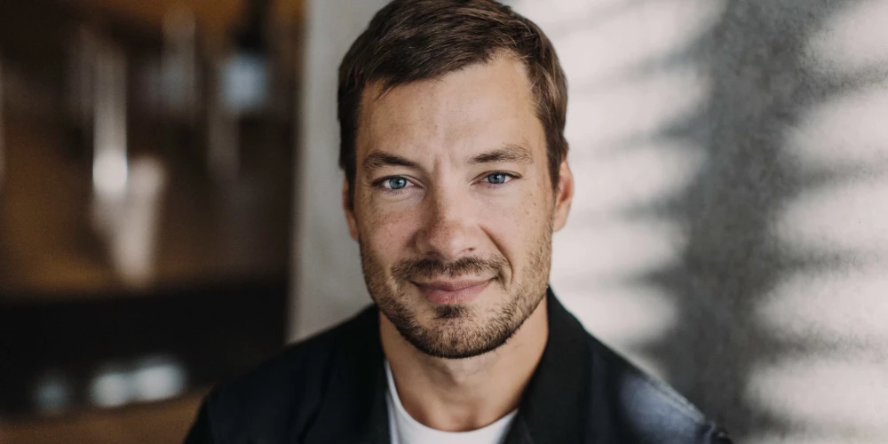 Portālam jauns.lv Armands Broks soli pa solim izskaidro, kāpēc viņaprāt šī ideja ir laba, ko tā dotu Latvijai un kādi likumu grozījumi būtu nepieciešami.