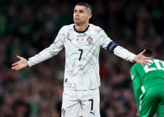 Krištianu Ronaldu draud diskvalifikācija: leģendai var nākties Pasaules kausa finālturnīra pirmo spēli noraudzīties no malas