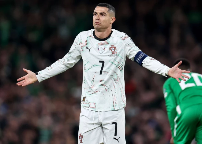 Krištianu Ronaldu draud diskvalifikācija: leģendai var nākties Pasaules kausa finālturnīra pirmo spēli noraudzīties no malas