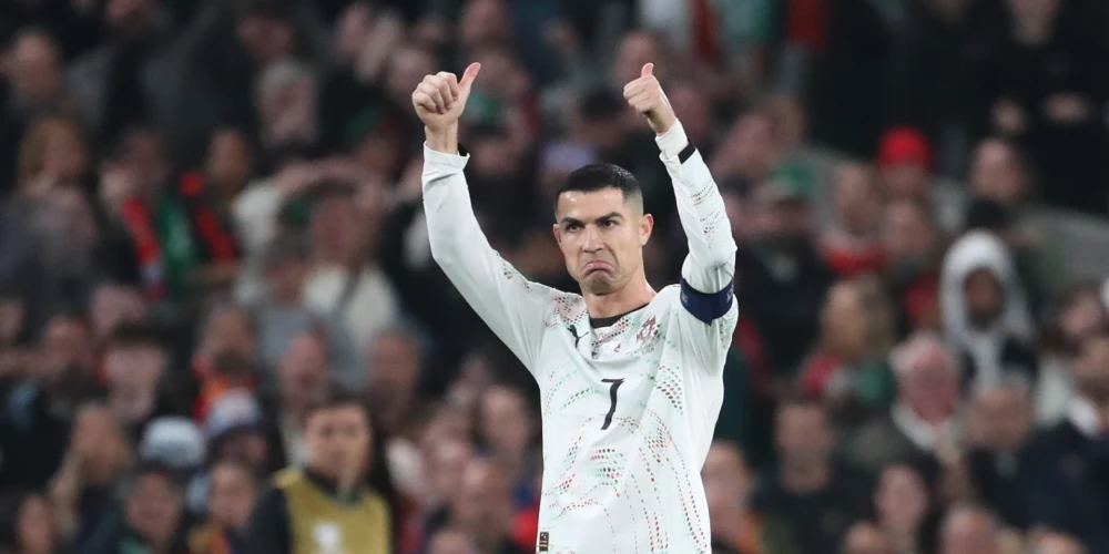 Krištianu Ronaldu ne vien zaudēja savaldīšanos, bet pēc tam nekautrējās notikušajā vainot visus citus - tiesnesi, pretiniekus, īru fanus...