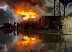 Ночью в Риге бушевал пожар повышенной сложности: дым окутал Дрейлини