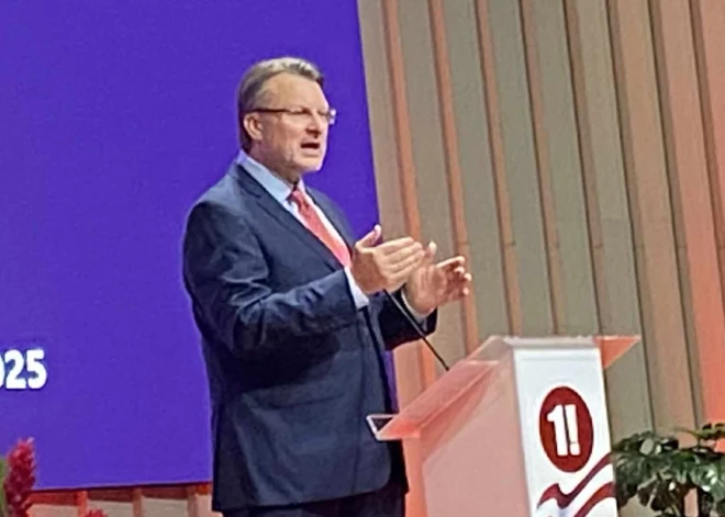 Šlesers partijas kongresā: "Esmu gatavs veidot valdību - ja ZZS negrasās gāzt šo varu, tad viņiem jāuzņemas atbildība!"