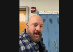 Daudzus uztrauc jautājums, vai kāds skolotājs platformā “TikTok” patiesībā ir slavens amerikāņu komiķis?