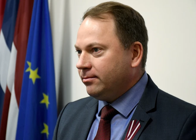 Edmunds Teirumnieks: vajadzētu palielināt atalgojumu tiesnešu palīgiem un sekretāriem