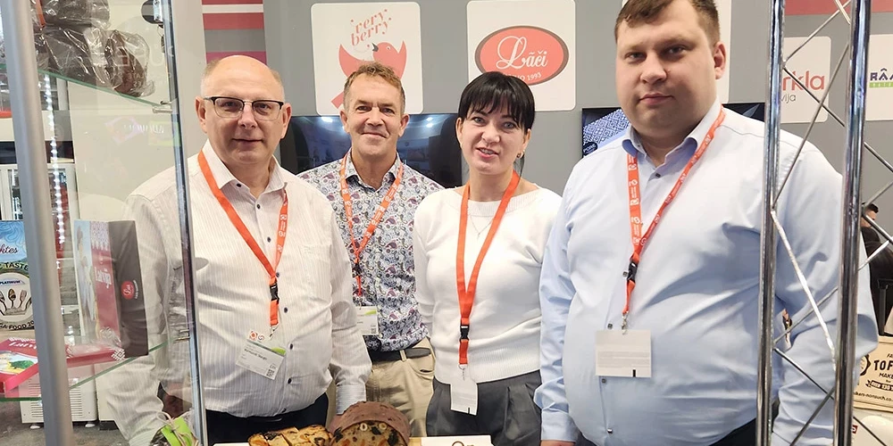 Normunds Skauģis kopā ar kolēģiem.