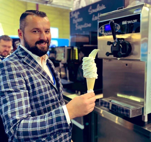 AS "Jaunpils pienotava" valdes loceklis Jānis Bērtulsons.