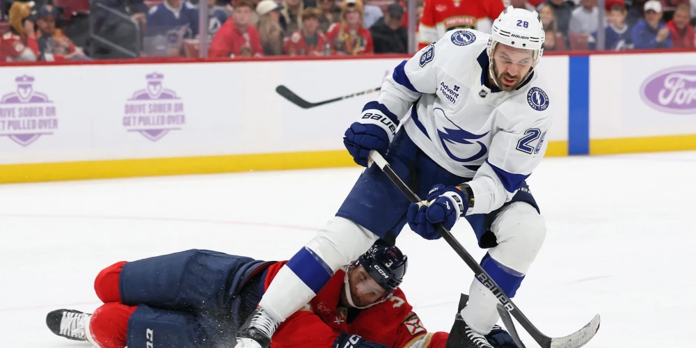 Girgensons raida ripu tukšos vārtos "Lightning" uzvarā pār "Panthers".