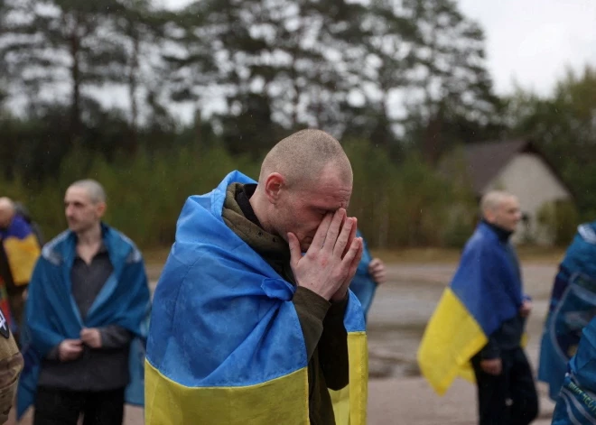 “Ukraiņiem jāatgriežas mājās līdz svētkiem” — plānota 1200 Krievijas gūstā esošo ukraiņu karavīru atbrīvošana