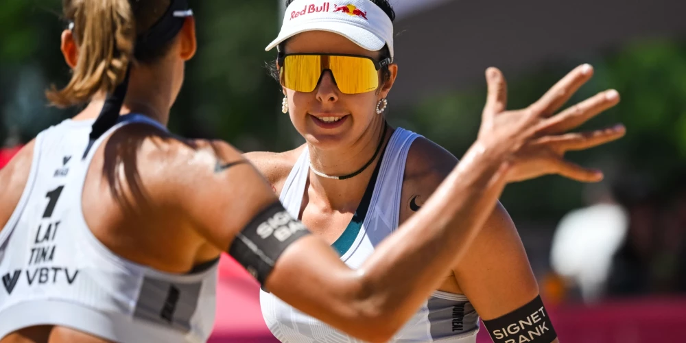 Latvijas pludmales volejbola dueti pasaules čempionātā aizvada trešos mačus.