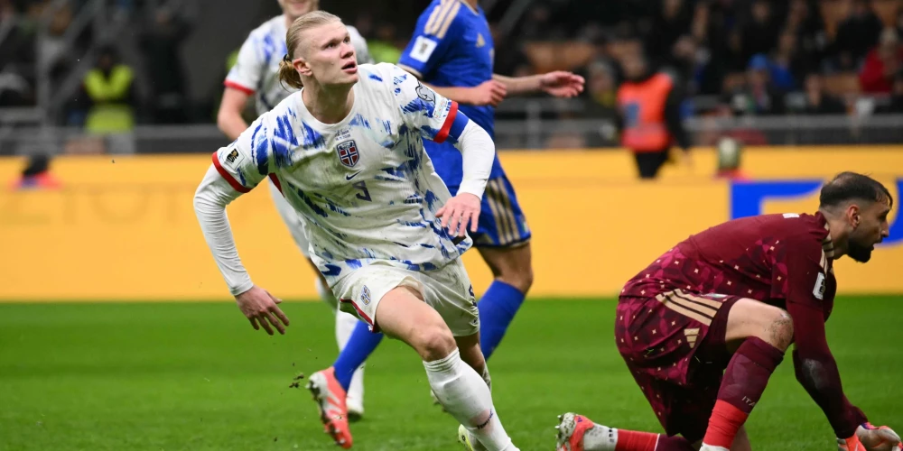 Holanns divreiz sarūgtināja Itālijas karstasinīgos fanus