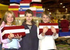 Sarkanbaltsarkanais varēja būt pavisam savādāks: zaļzildzeltens. Ko tu nezini par Latvijas karoga vēsturi?