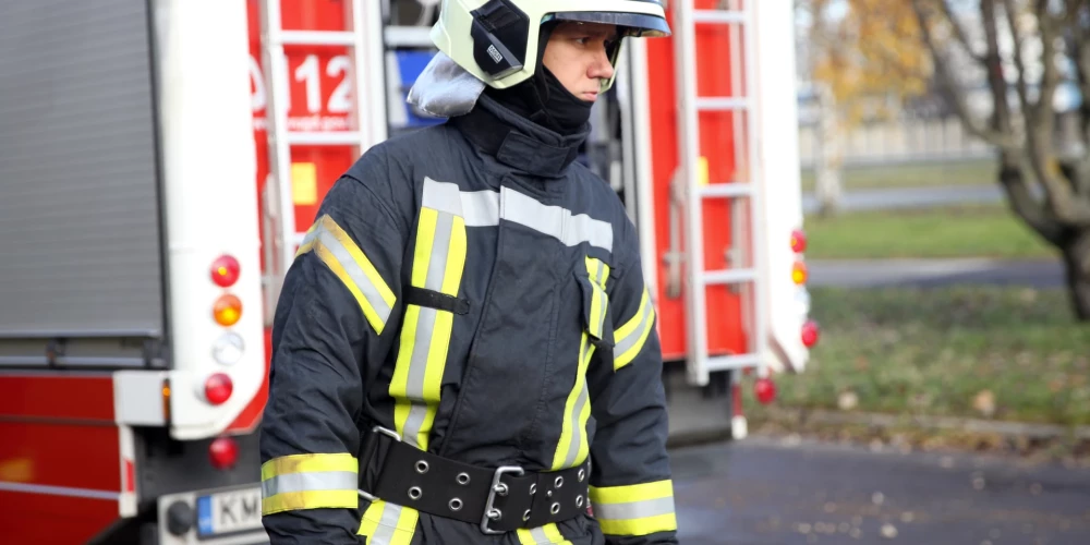 Спасатели помогли 26 пассажирам автобуса в Ликсненской волости.