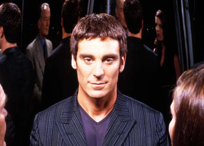 Atceries Džerodu no “Emulatora”? Lūk, kā aktieris izskatās šodien