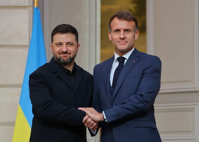 Ukraina un Francija panākušas vēsturisku vienošanos par iznīcinātāju "Rafale" piegādi