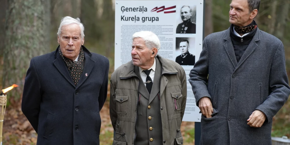 Rendā atjaunots Ģenerāļa Kureļa grupas piemiņas akmens.
