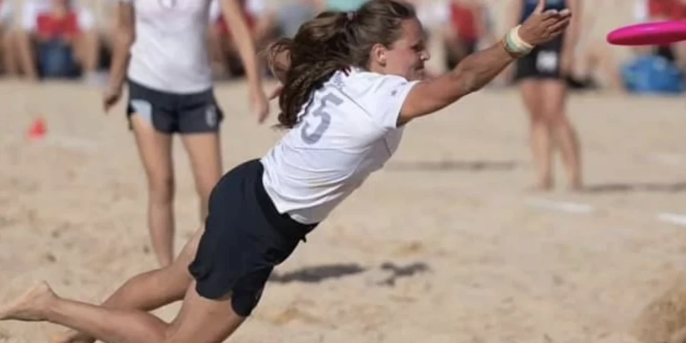 Spēlē pret Čehiju latvietēm trīs reizes šķīvīti ieskaites zonā notvēra Sabīne Muceniece.