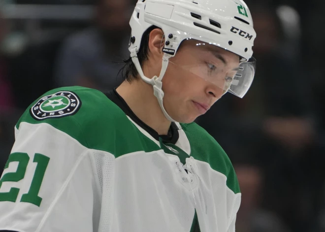 Par NHL aizvadītās nedēļas pirmo zvaigzni atzīts "Stars" uzbrucējs Robertsons