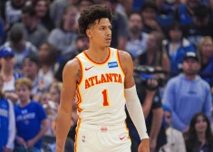 Par NBA nedēļas labāko spēlētāju Austrumu konferencē atzīts Porziņģa komandas biedrs Džonsons