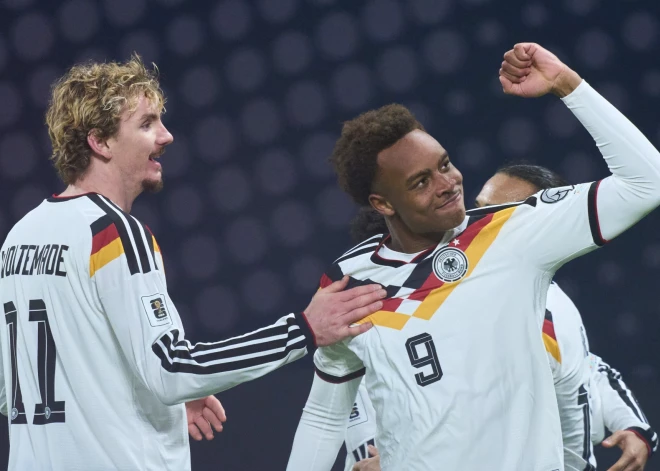 Vācija un Nīderlande nodrošina ceļazīmes uz Pasaules kausa finālturnīru